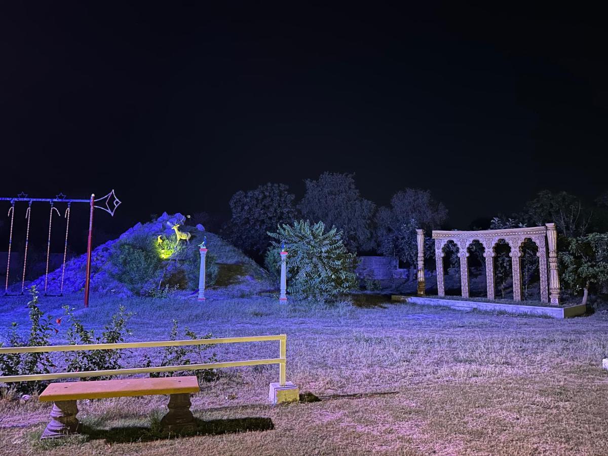 Modhera Sunrise Resort - Tents Bhungas Jungle Restaurants & Candlelight Dining Kalri Εξωτερικό φωτογραφία