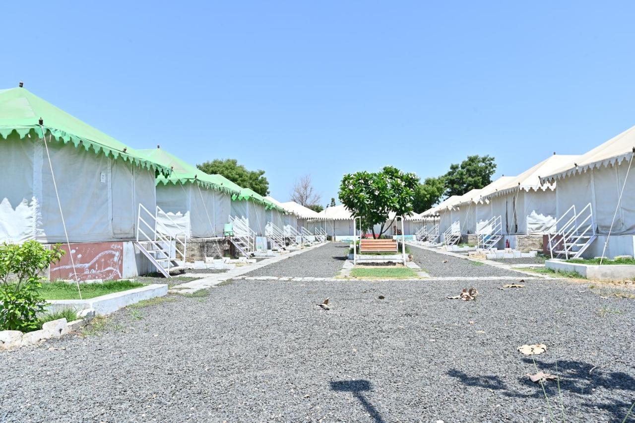Modhera Sunrise Resort - Tents Bhungas Jungle Restaurants & Candlelight Dining Kalri Εξωτερικό φωτογραφία