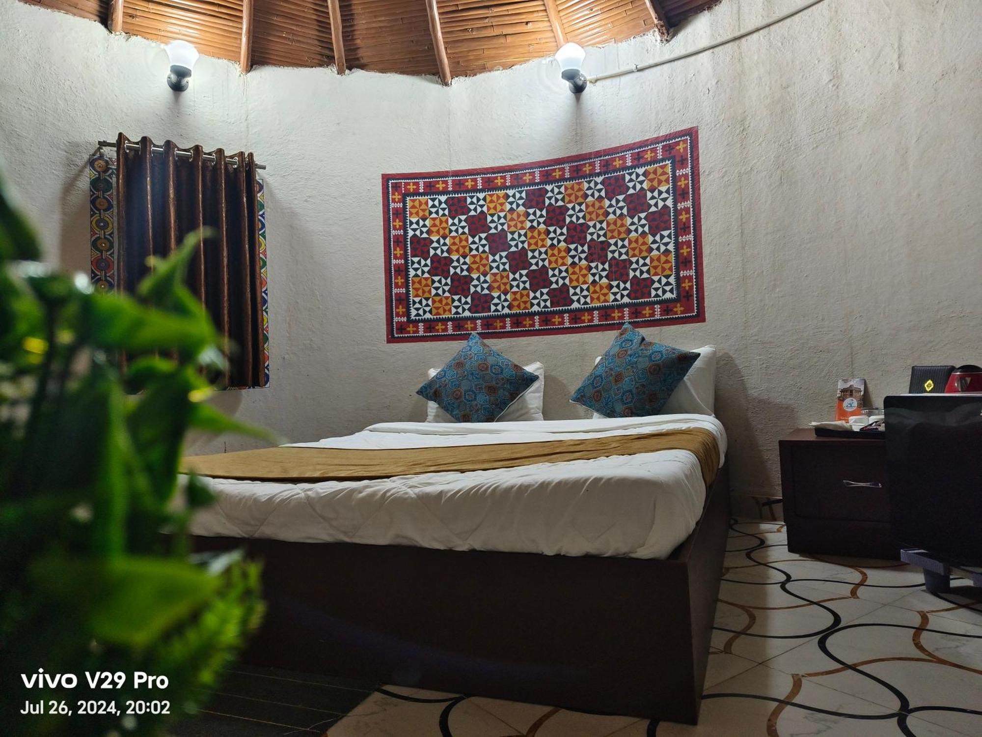 Modhera Sunrise Resort - Tents Bhungas Jungle Restaurants & Candlelight Dining Kalri Εξωτερικό φωτογραφία